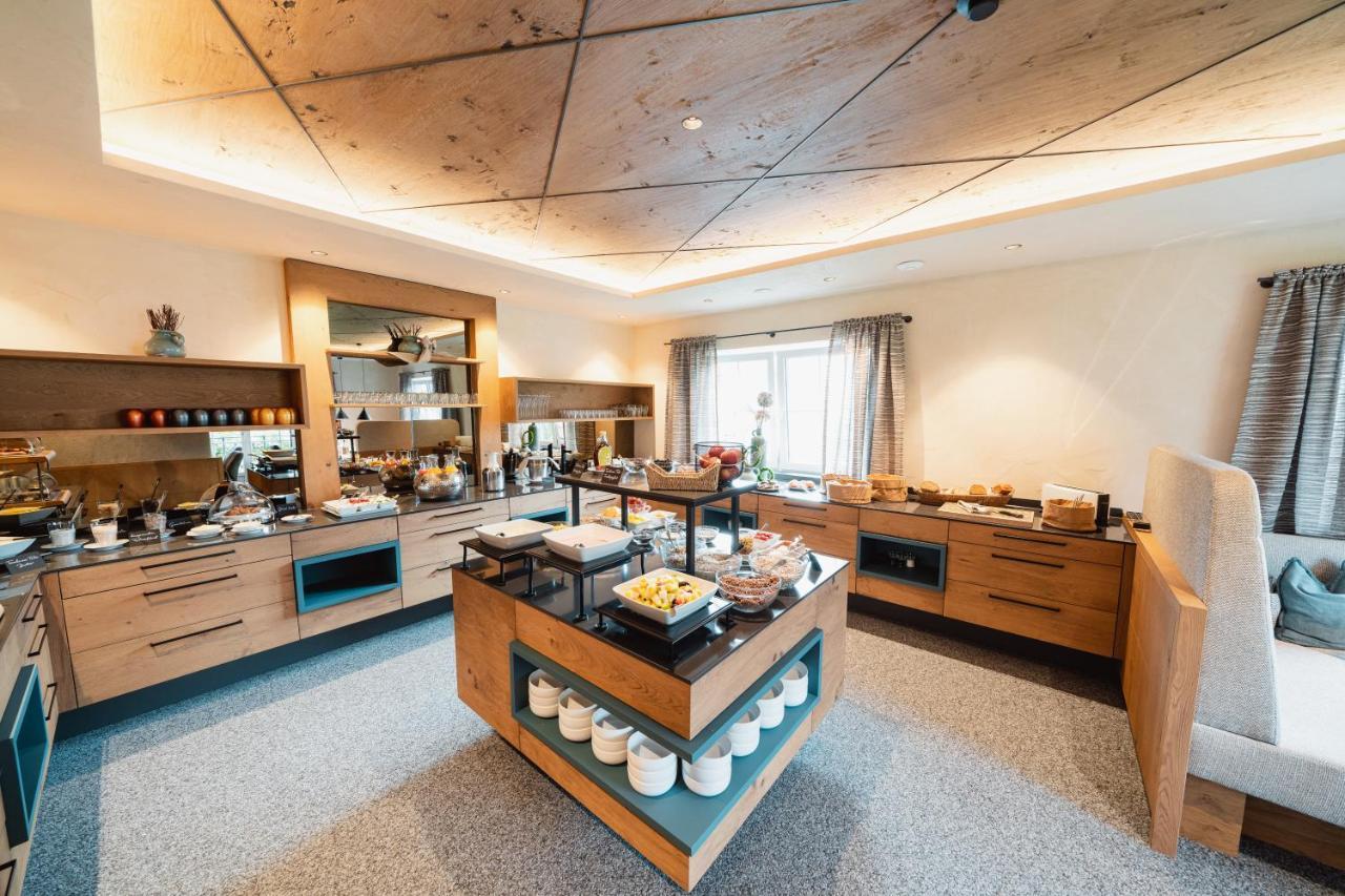 MONS suites wine passion Tannheim Extérieur photo