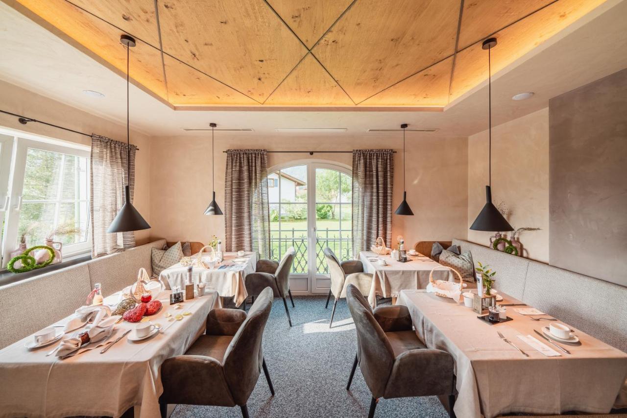 MONS suites wine passion Tannheim Extérieur photo