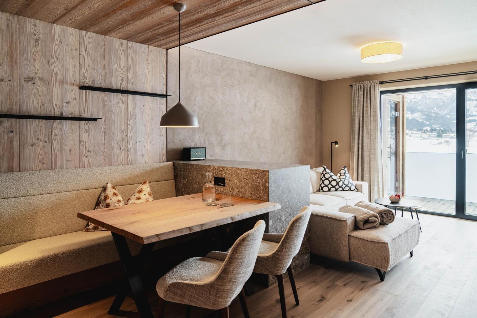 MONS suites wine passion Tannheim Extérieur photo