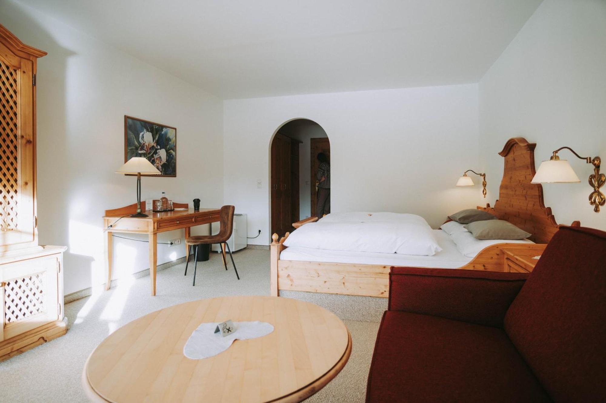 MONS suites wine passion Tannheim Extérieur photo